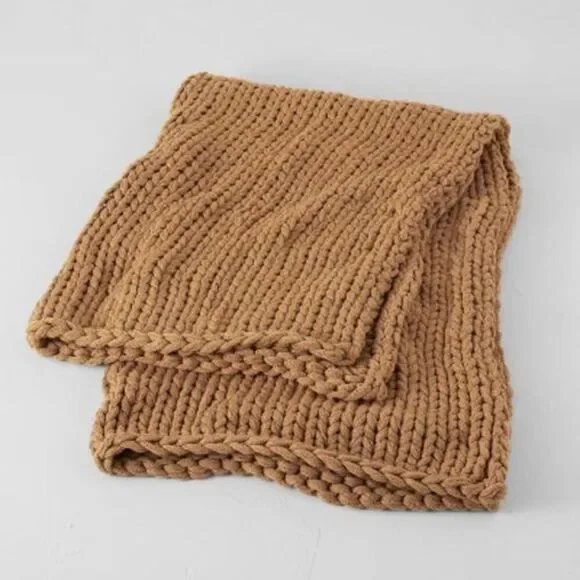 Casaluna - 50"x70" Oversized Solid Bed Throw Warm Brown - Cas Brown - Picture 2 of 4